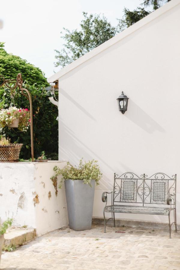Domaine De Jouarre Acomodação com café da manhã Exterior foto